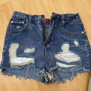 Distressed denim shorts small
